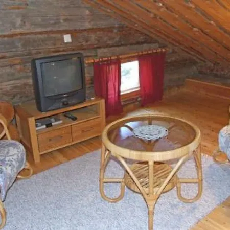 Holiday Metsavuosseli, Kuukkeli A Сasa de vacaciones *